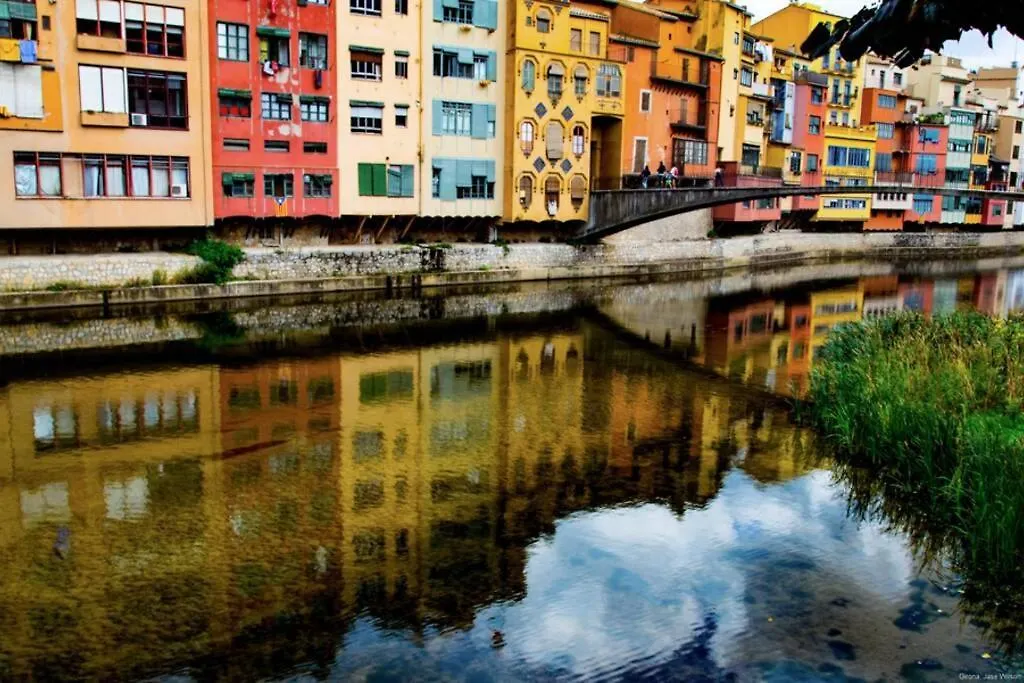Eiffel Bridge Boutique Apartment Girona Spain