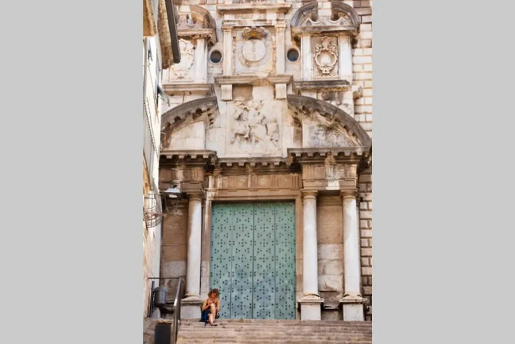 Eiffel Bridge Boutique Apartment Girona 0*,  Spain