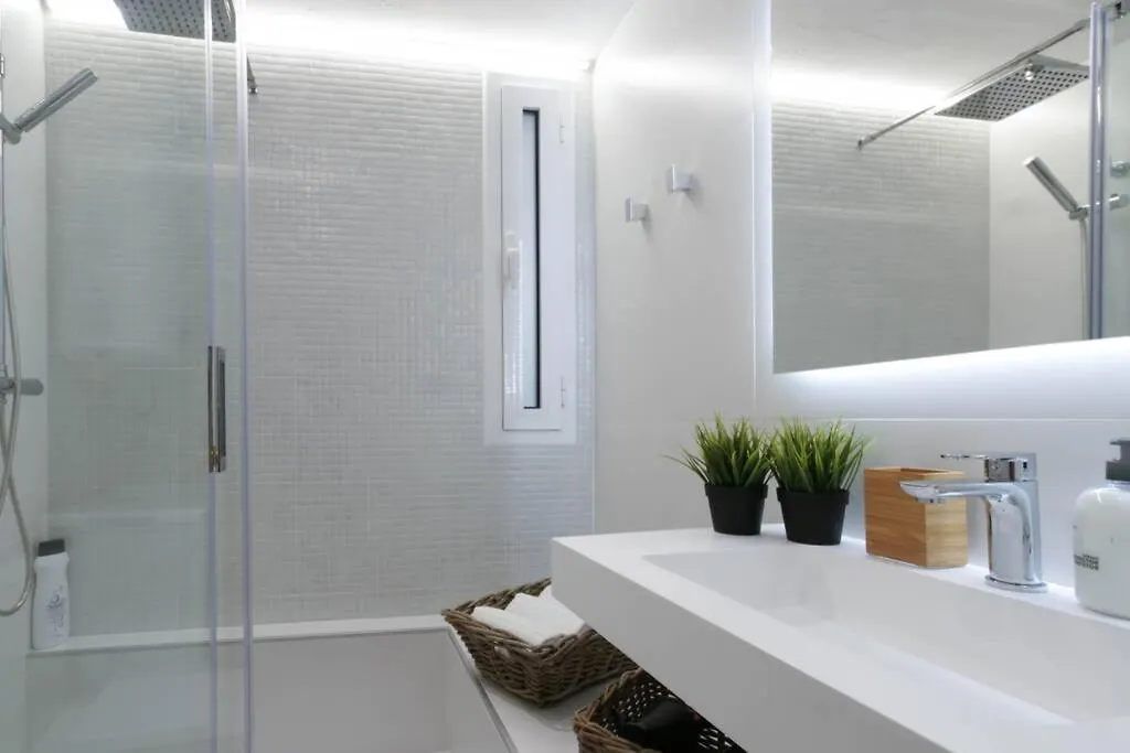 Eiffel Bridge Boutique Apartment Girona 0*,  Spain
