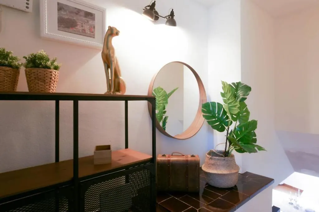 Eiffel Bridge Boutique Apartment Girona